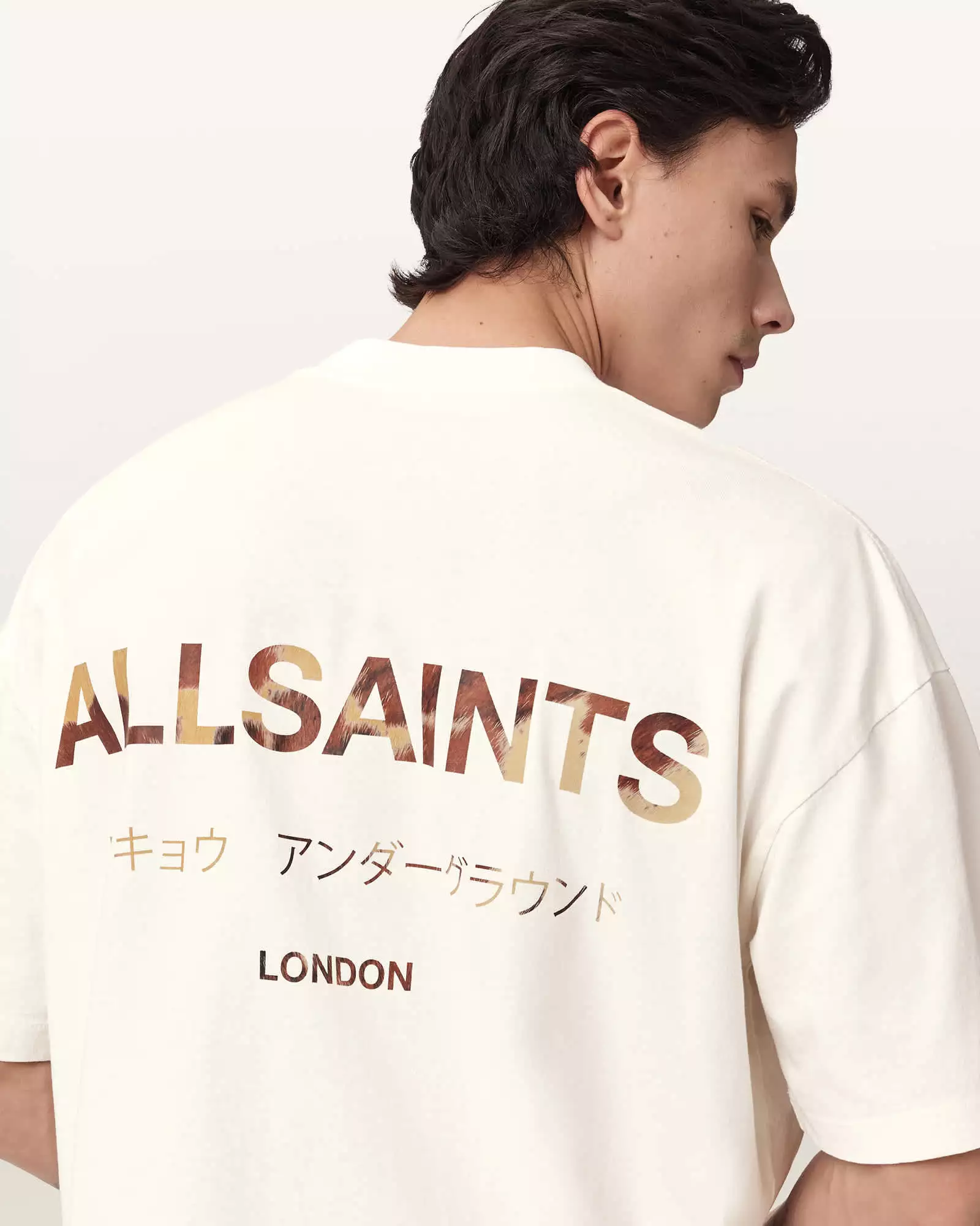 UNDERGROUND 短袖T恤