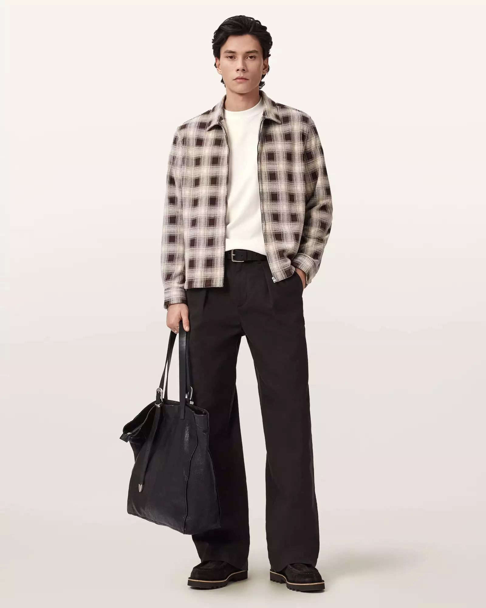 UNDERGROUND 短袖T恤