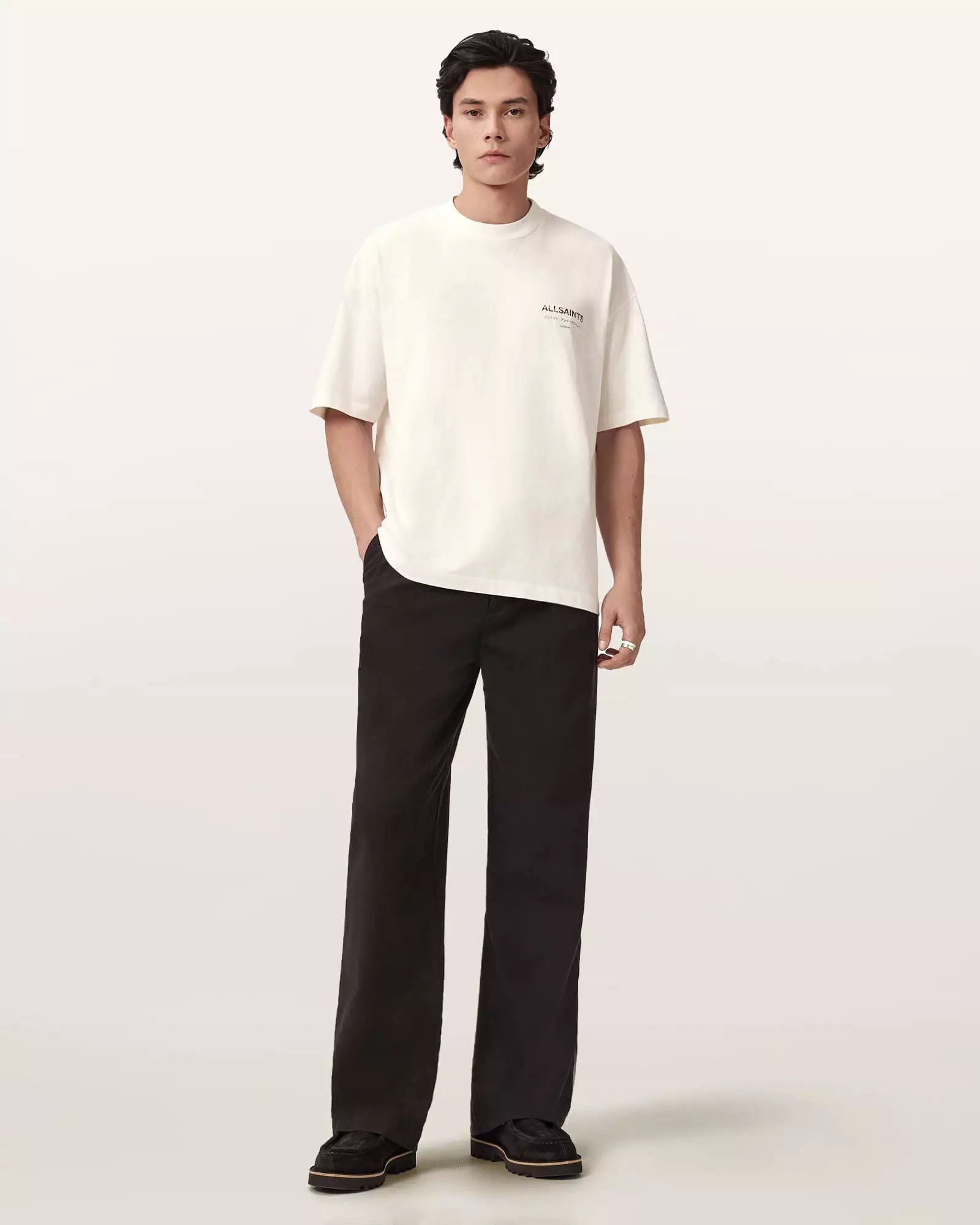 UNDERGROUND 短袖T恤