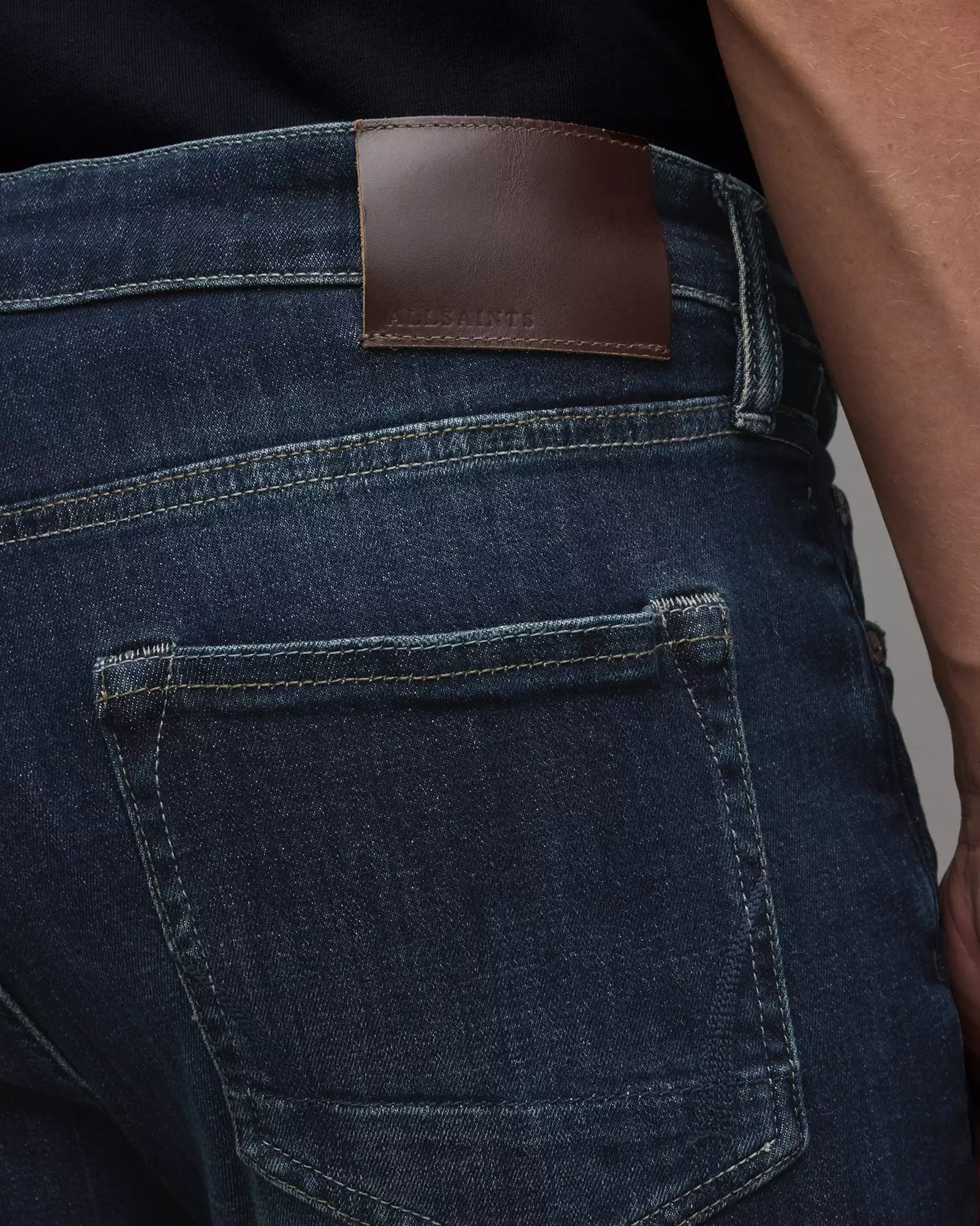 REX 中腰修身牛仔褲