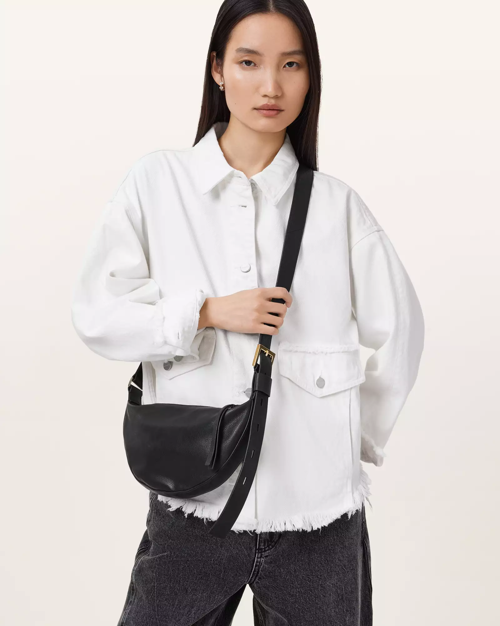 HALF MOON 尼龍斜背包