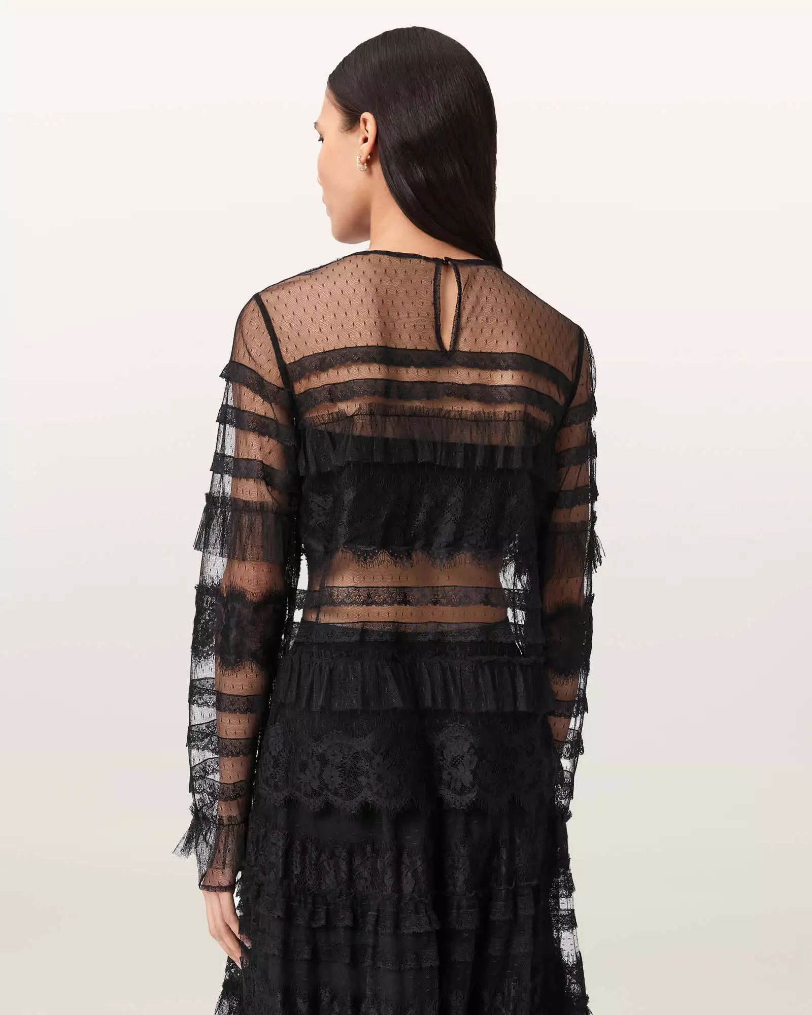 ARLEA 薄紗造型上衣