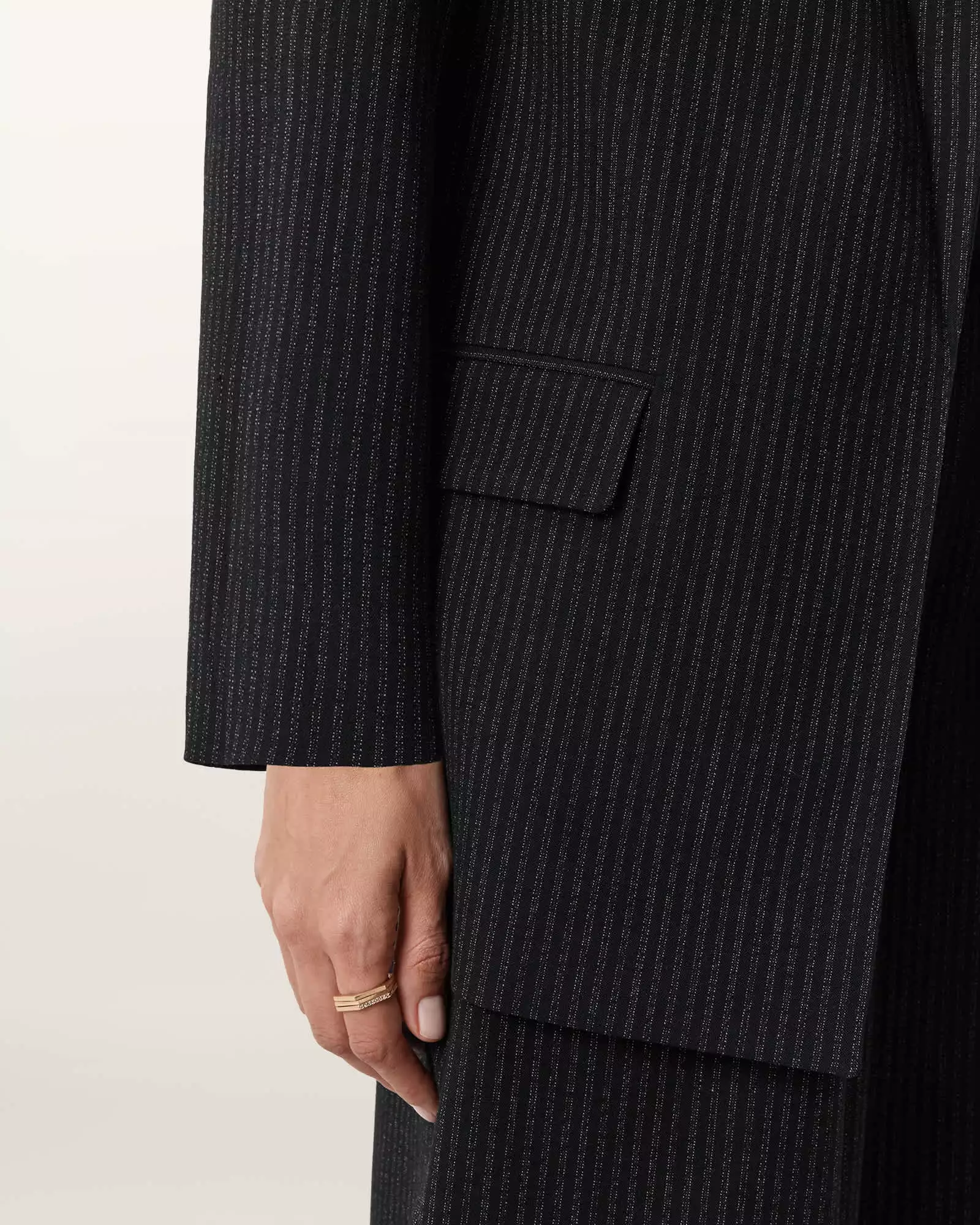 ALEIDA PIN 西裝外套