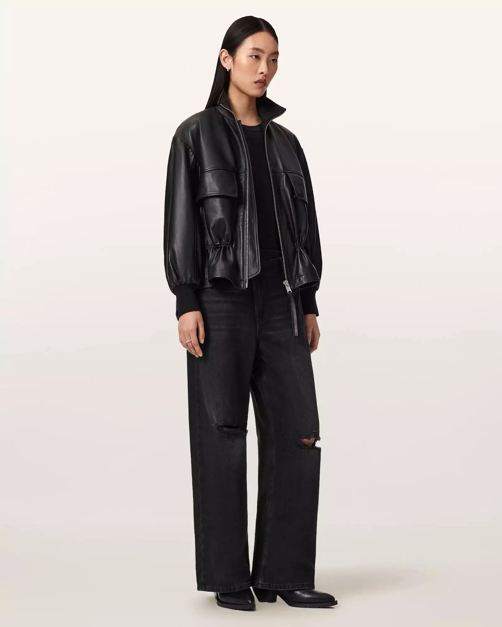 AKI 不對稱牛仔褲