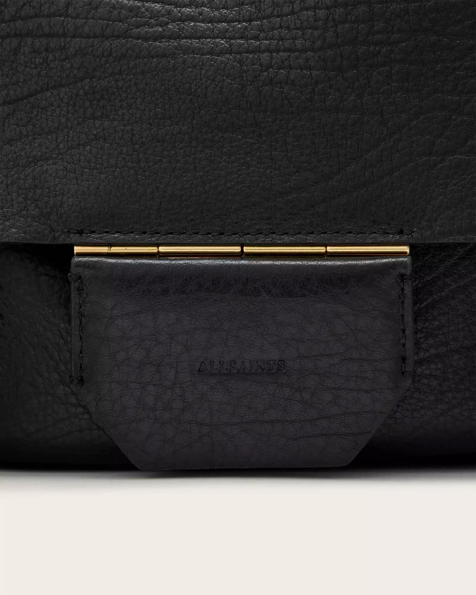 URSA GRAIN 造型手拿包