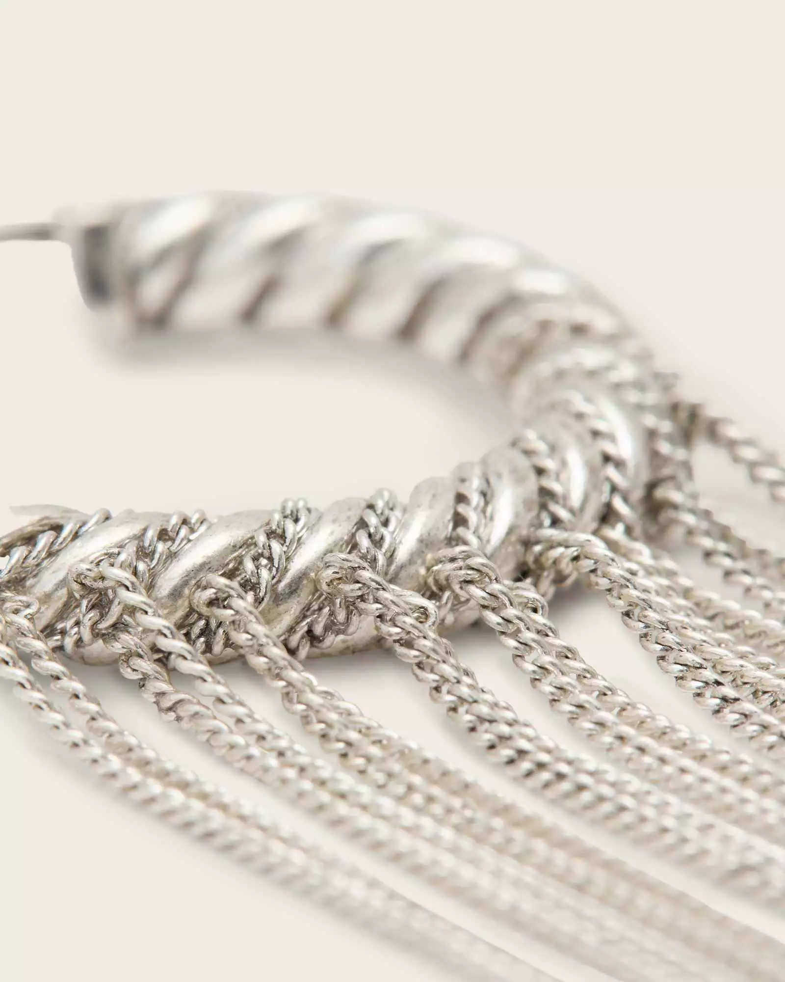 NIA 流蘇造型耳針