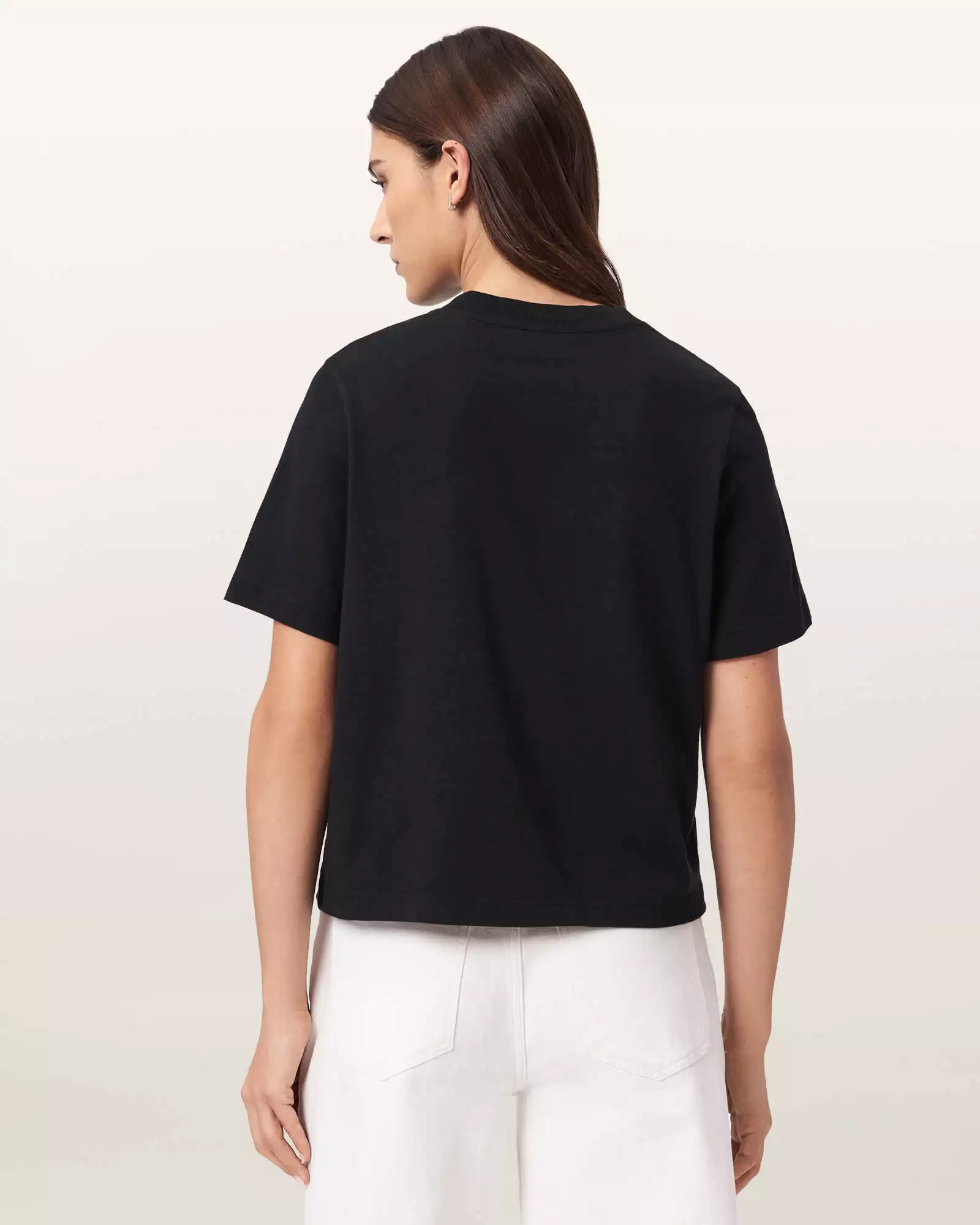 LISA EMBOS 短袖T恤