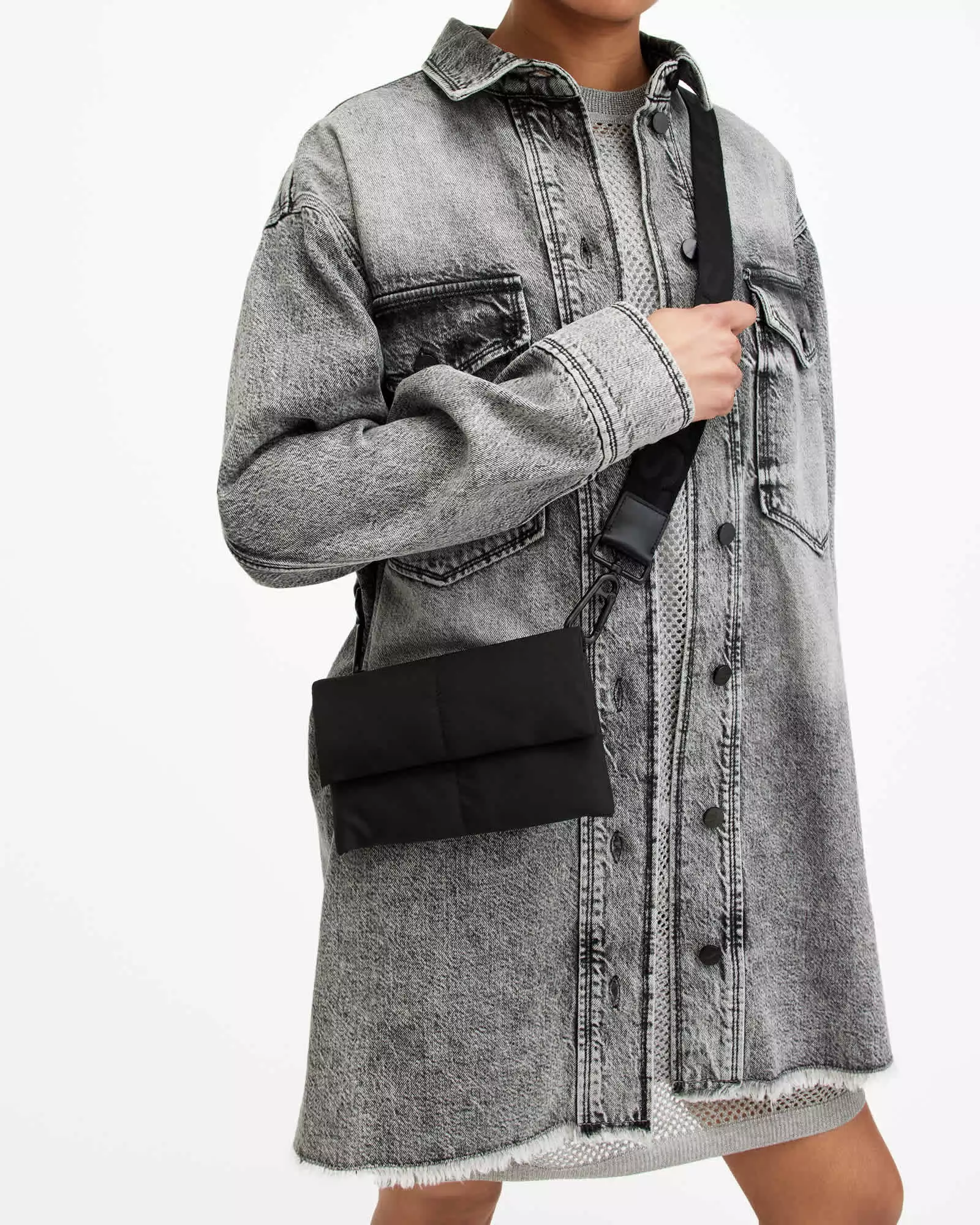 EZRA 衍縫側背包