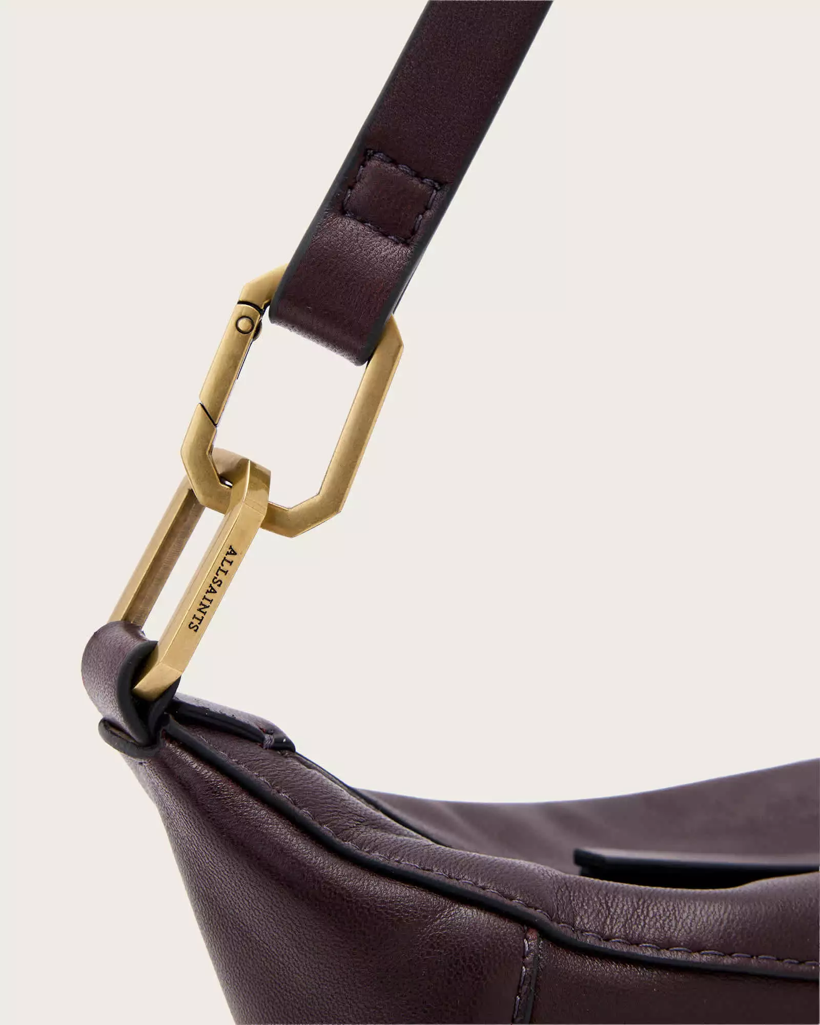 LUNA MICRO 羊皮肩背包