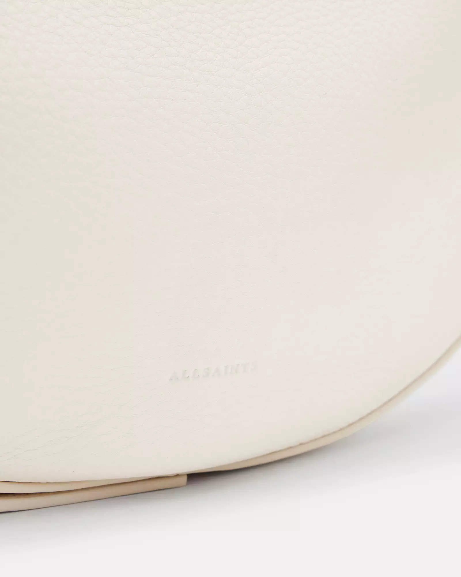 HALF MOON 牛皮斜背包