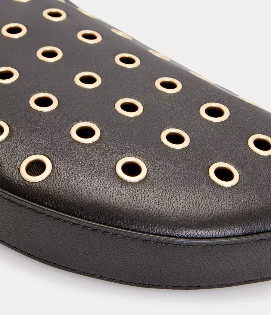 HALF MOON EYELET 牛皮斜背包
