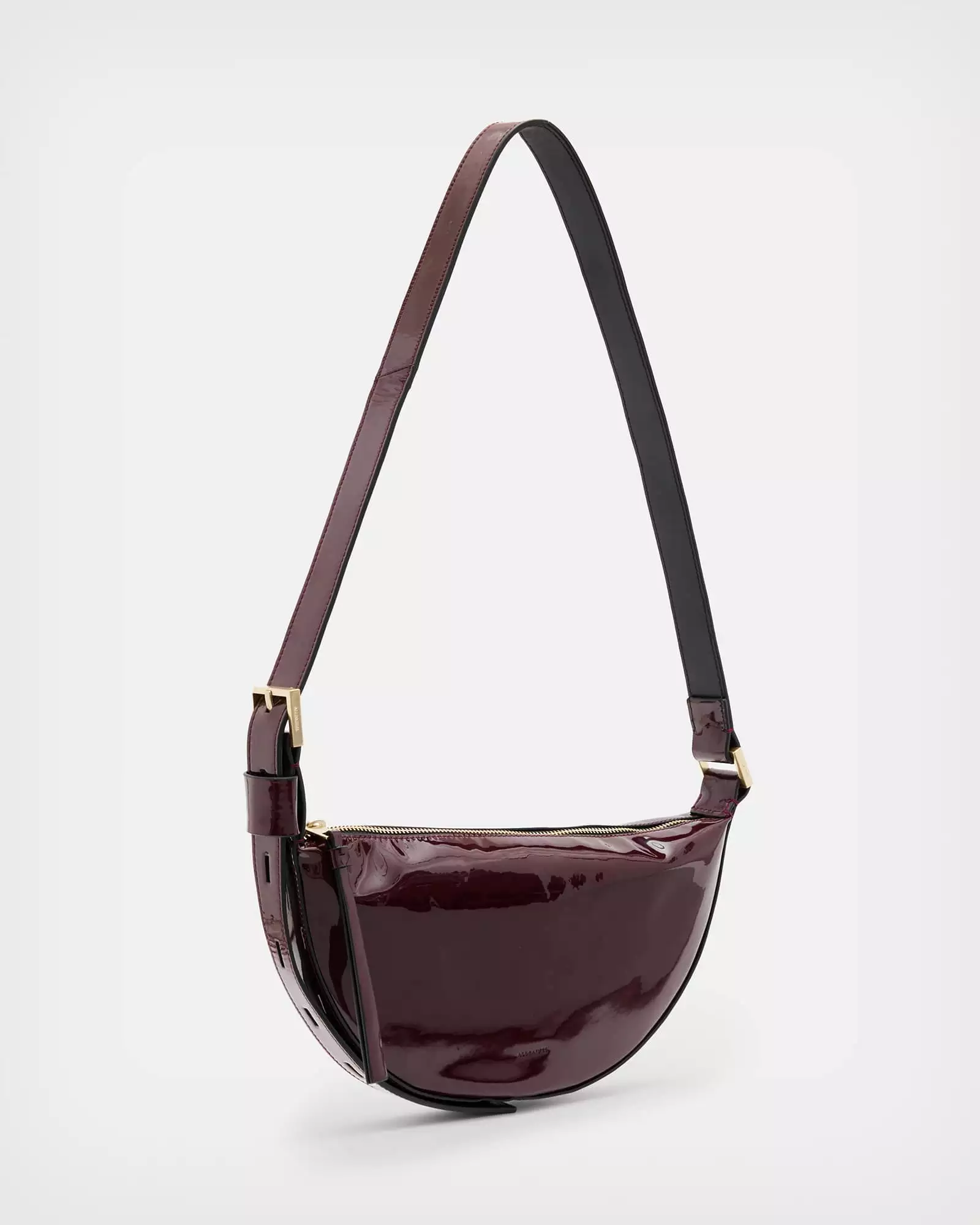 HALF MOON 牛皮斜背包