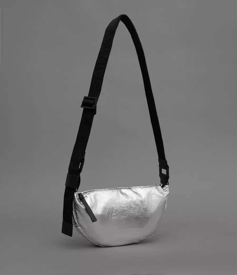 HALF MOON 尼龍斜背包