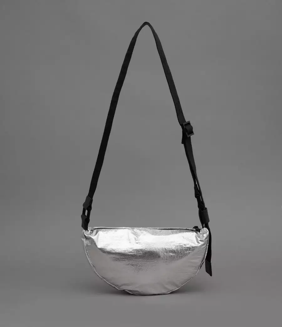 HALF MOON 尼龍斜背包