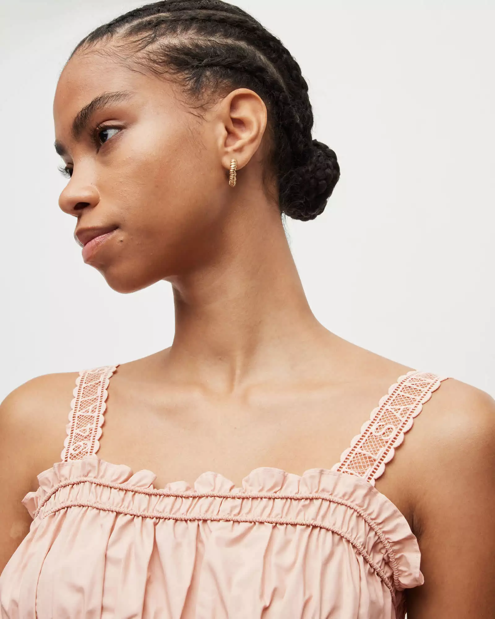 ALEX 細肩短版上衣