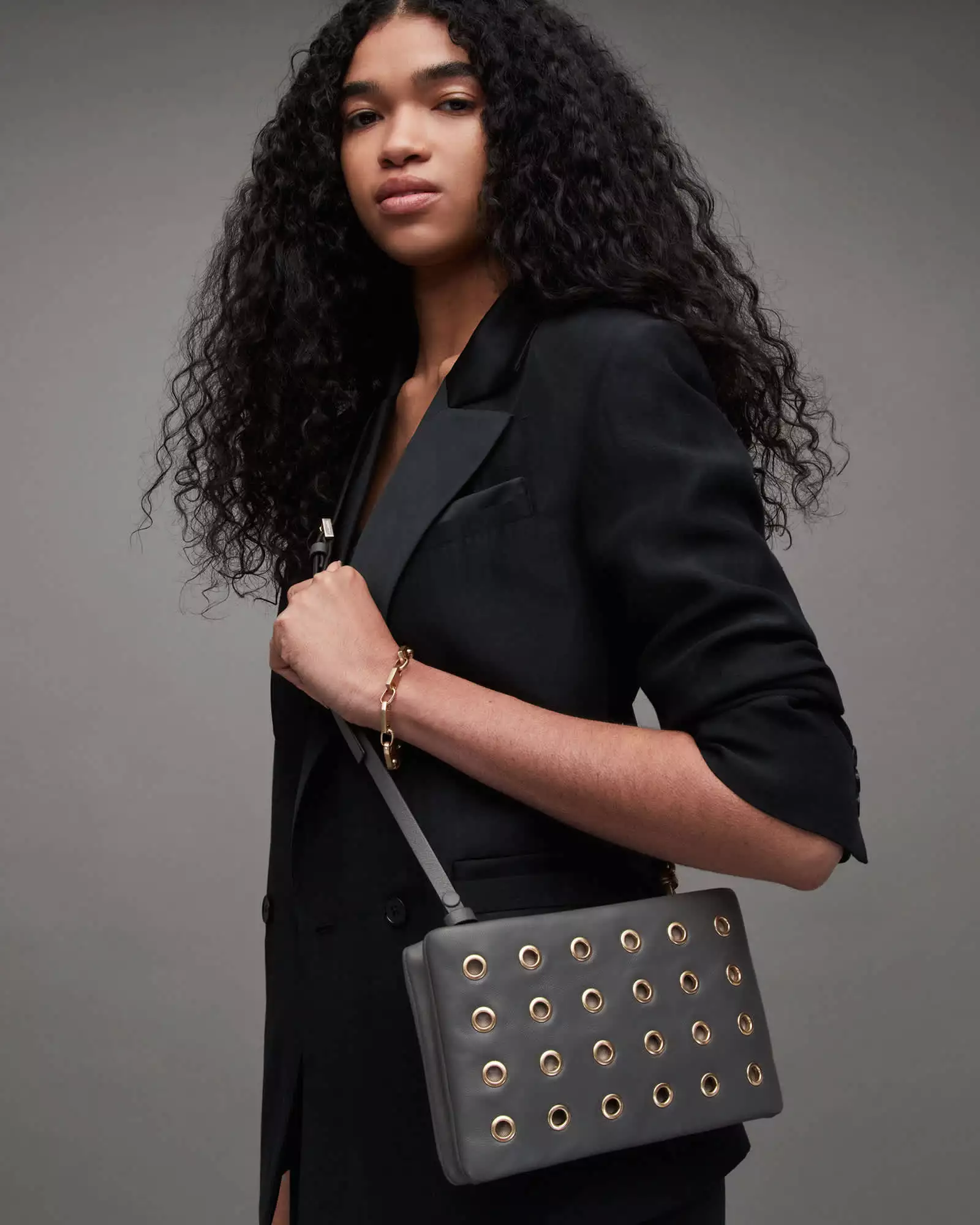 MILA 羊皮肩背包